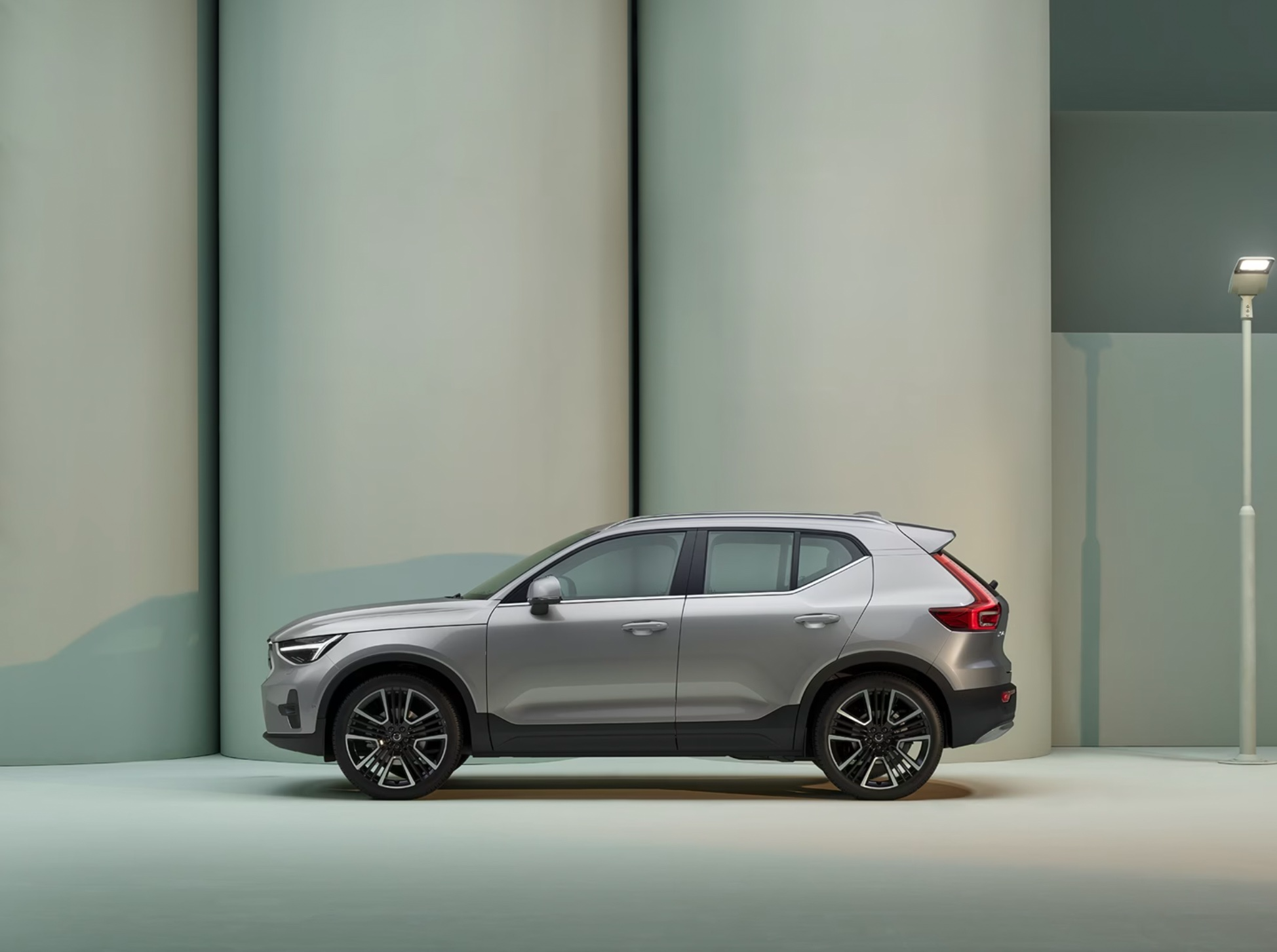 Volvo XC40 Recharge Logo